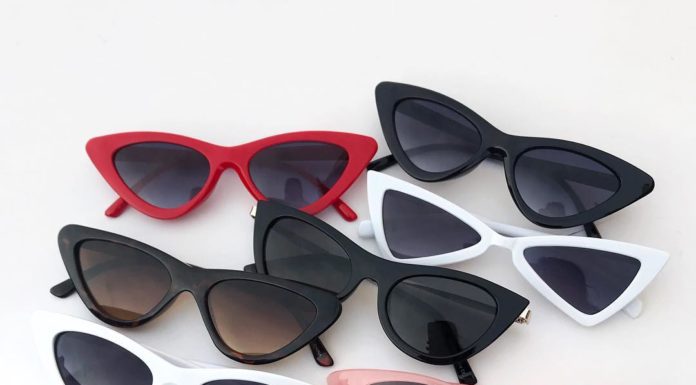 New trend in tiny sunglasses: which shape will suit you?