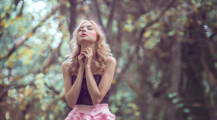 The Secret to Wearing Spring’s Boldest Evening Looks