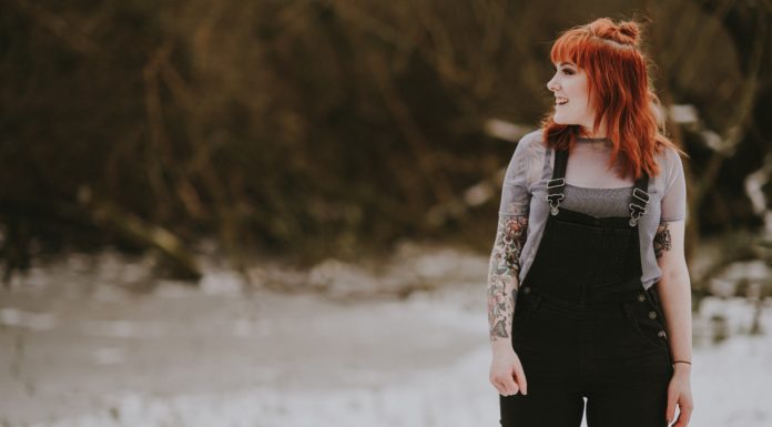 How to Perfectly Style Your Overalls