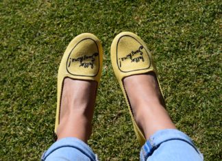 The Best City Looks With Yellow Shoes