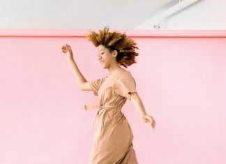 You Can’t Go Wrong with a Linen Dress