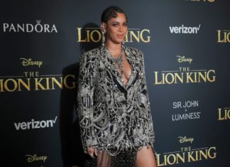 Instagram is Going Crazy For “The Lion King” Inspired Nails