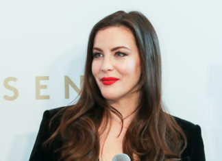 Liv Tyler Shows Us How She Keeps Her Skin So Beautiful