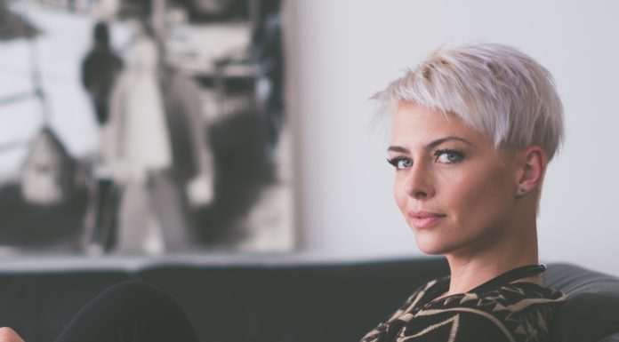 The Gray Hair Trend is Still Going Strong