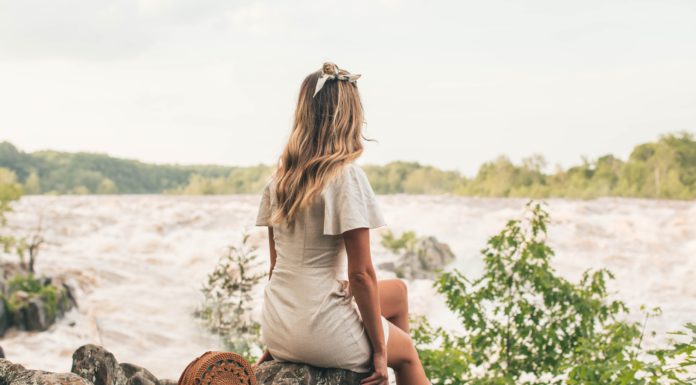 A Simple and Chic Outfit For When It’s Too Hot to Think