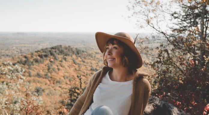 How to Keep Your Skin From Drying Out This Fall