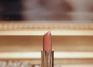 This Fall, We’ll Wear Nude Lipstick All the Time