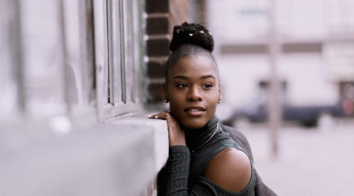 How to Wear a Turtleneck This Fall