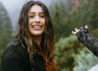 Here’s Why You Shouldn’t Sleep With Wet Hair