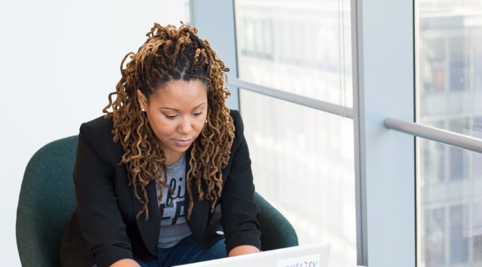 How to Pick Cute and Comfy “Work From Home” Outfits