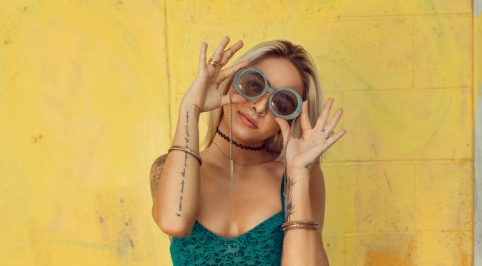 Brief Style Guide to Coconut Girl Aesthetic