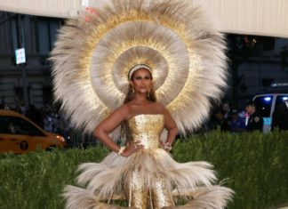 2021 Met Gala: Celebrities Served Looks! Iman at the 2021 Met Gala.