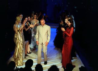Legendary French Designer Thierry Mugler Dies at 73 Thierry Mugler presenting at Paris Haute Couture fashion week, Autumn Winter 1999/2000.