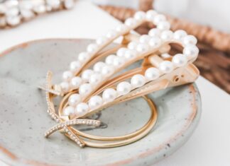 3 Trendy Hair Accessories You Have to Try Hair accessories