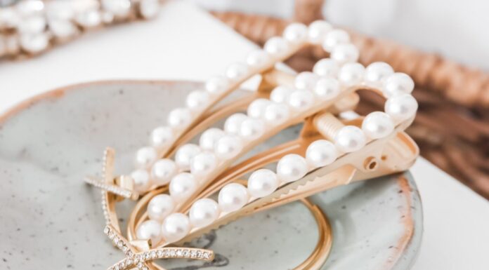 3 Trendy Hair Accessories You Have to Try Hair accessories