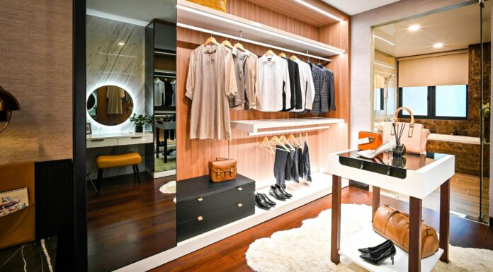 5 Tips for Keeping Your Closet Organized With Minimal Effort Closet