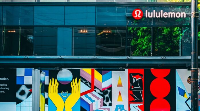 What’s So Special About the New LuluLemon Yoga Pants? Lululemon