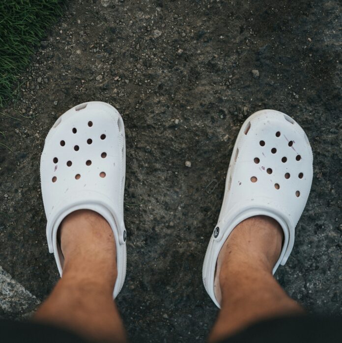 crocs