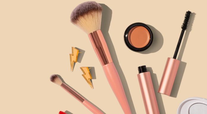 5 Tips & Tricks for Decluttering Your Makeup Collection Makeup